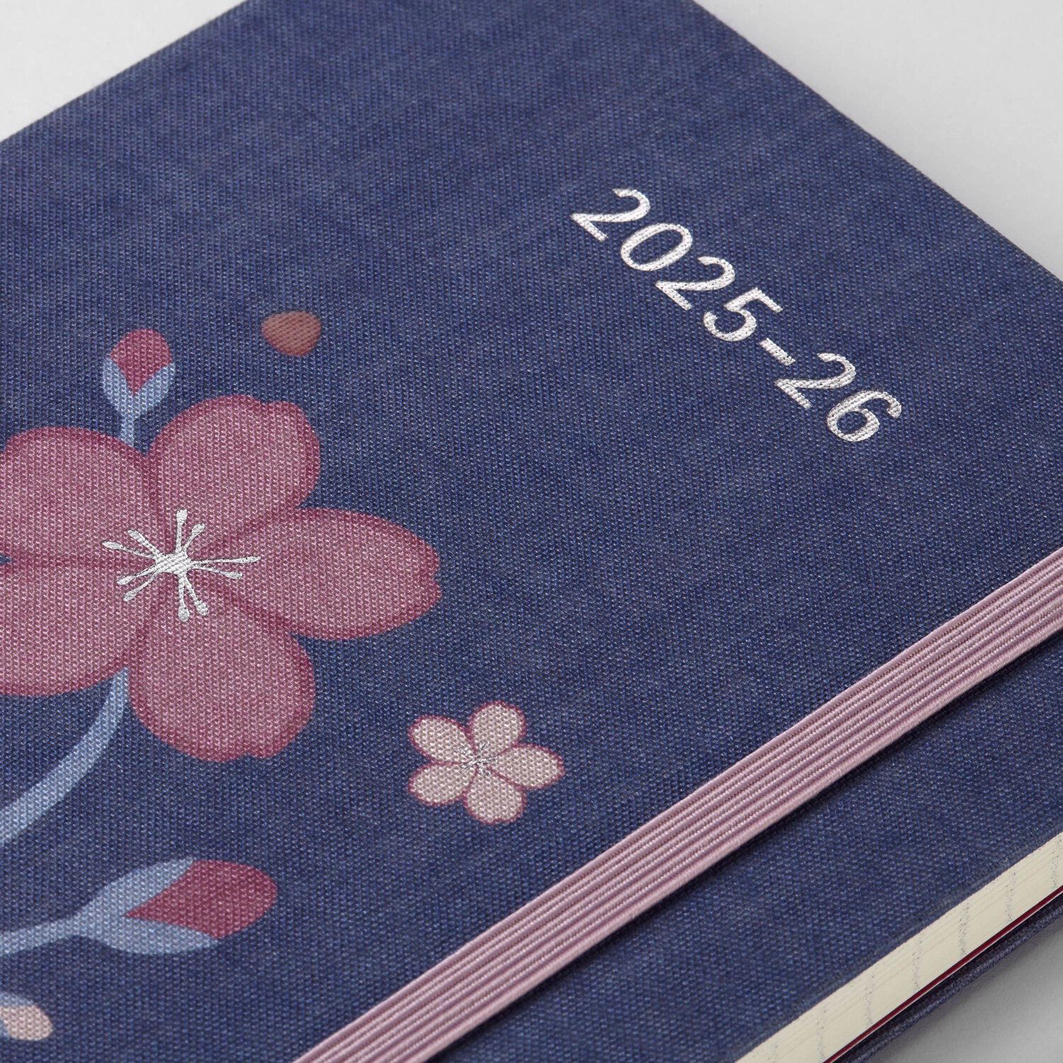Sakura 18-Month Planner 2025-2026